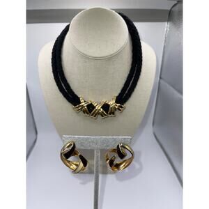 Y2K VINTAGE Necklace And 90's Earrings Gold And Black Twist Academia Core Vibe